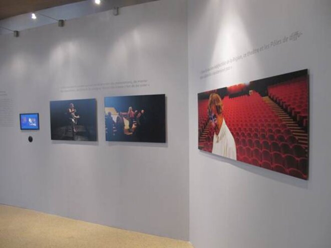 Scénographie dans le hall de l'Hotel de Région © Michel Puech Scénographie dans le hall de l'Hotel de Région © Michel Puech